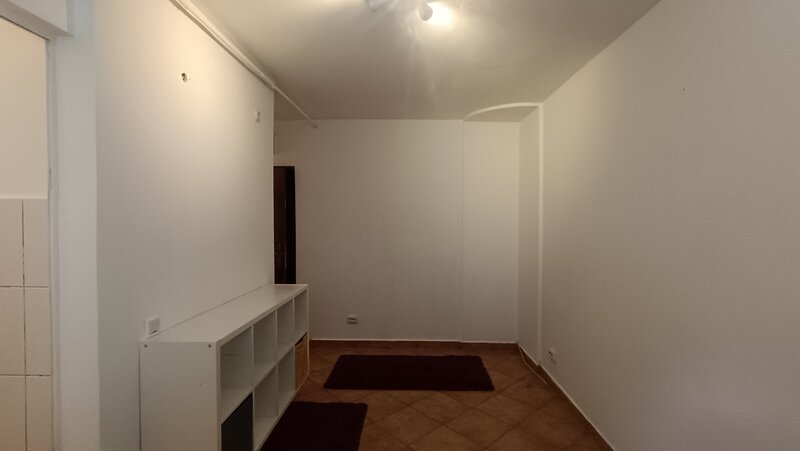 Aleea Pantelimon garsoniera cf. 3, proprietar